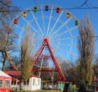 Новое колесо обозрения в Центральном парке Ставрополя – самое большое в СКФО